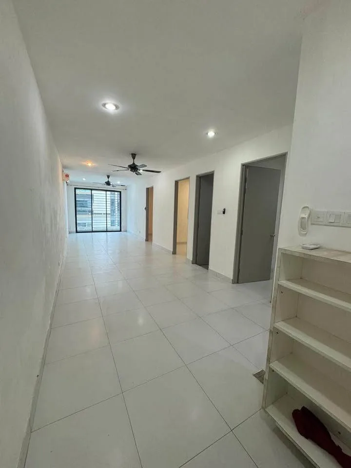 Shop for rent in Jeevan Nagar, Faridabad